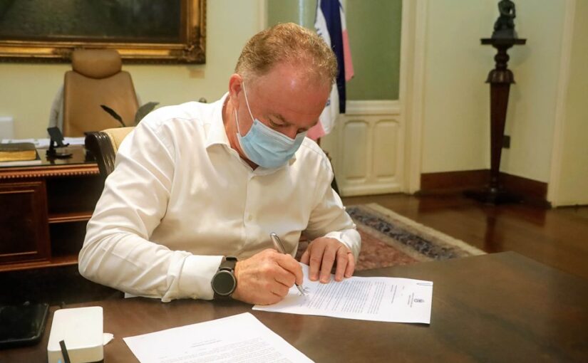 Casagrande anuncia bonificação de até R$ 3 mil para servidores da Saúde