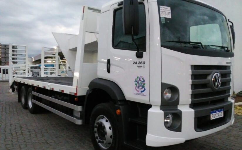 Prefeitura de Boa Esperança Recebe Investimento de R$578.800,00 para Aquisição de Caminhão Truck com Prancha