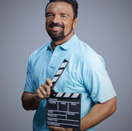 Produções de Abel Santana chegam ao Prime Vídeo e Claro TV com legendas em inglês e espanhol